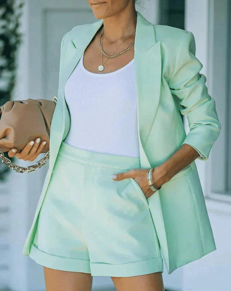 Iris | Dames Reverskraag Blazer Korte Broek Set