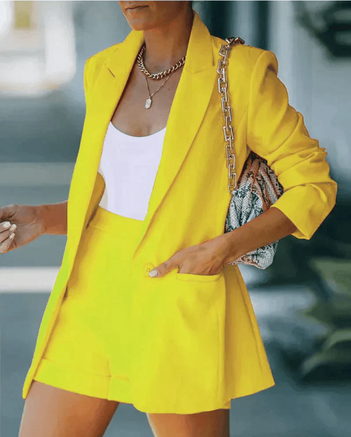 Iris | Dames Reverskraag Blazer Korte Broek Set