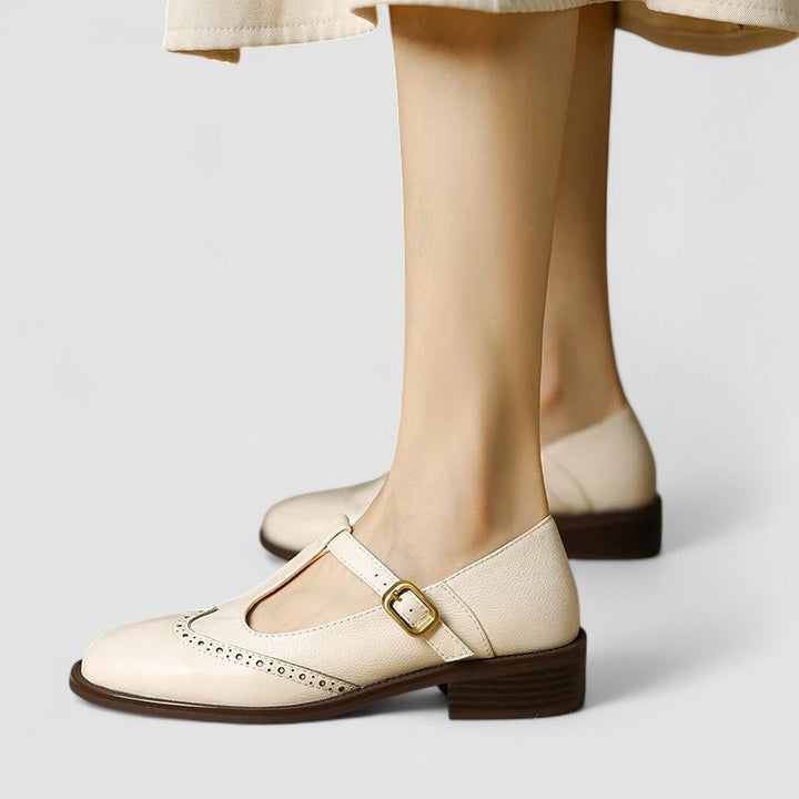 Noor | Dames Mary Jane Brogue T Bar Gesp Leer Blokhak Vintage