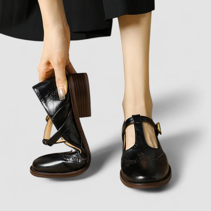 Noor | Dames Mary Jane Brogue T Bar Gesp Leer Blokhak Vintage