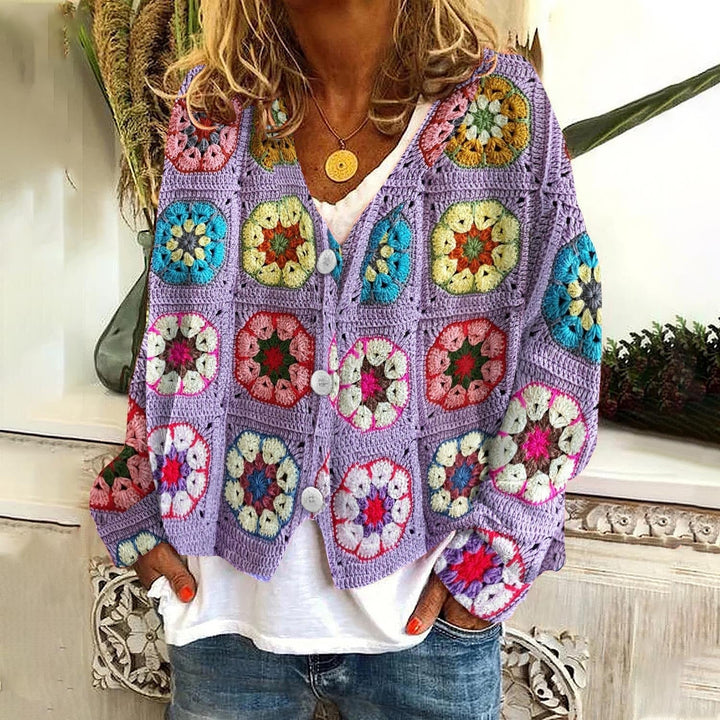 Marloes gehaakt granny square vest met knoopsluiting, vooraanzicht