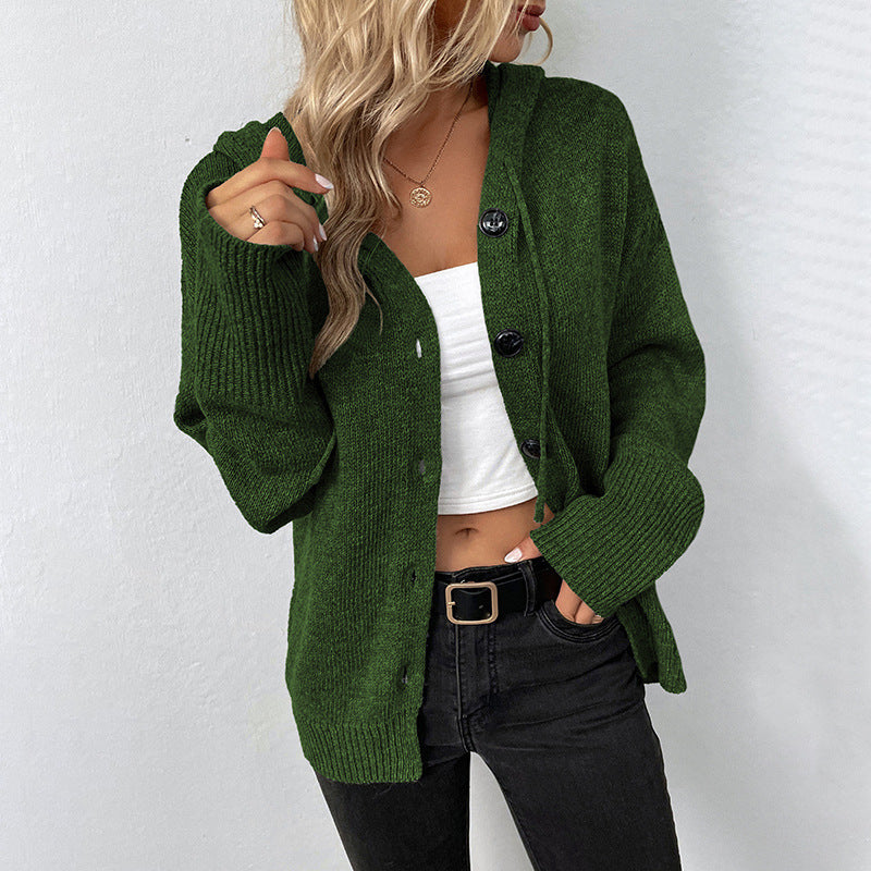 Merel gebreid vest met capuchon en knoopsluiting in groen