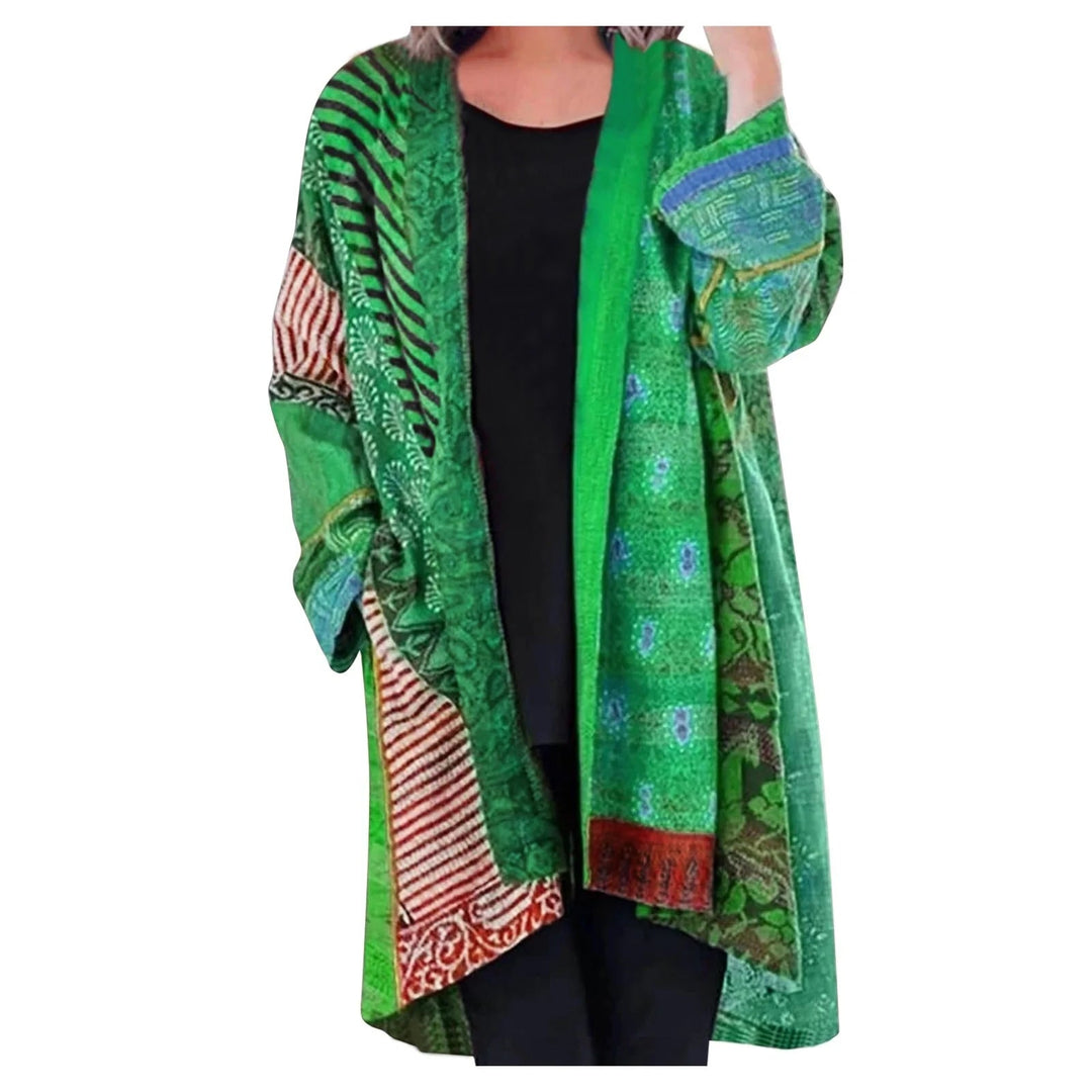 Wietske groen patchwork vest, gedragen vooraanzicht